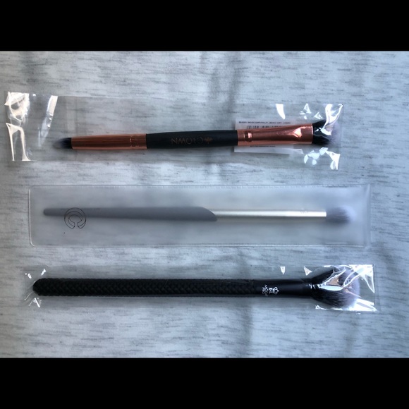 Crown Other - Brush Bundle 💋